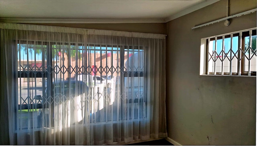 3 Bedroom Property for Sale in Cambridge Eastern Cape